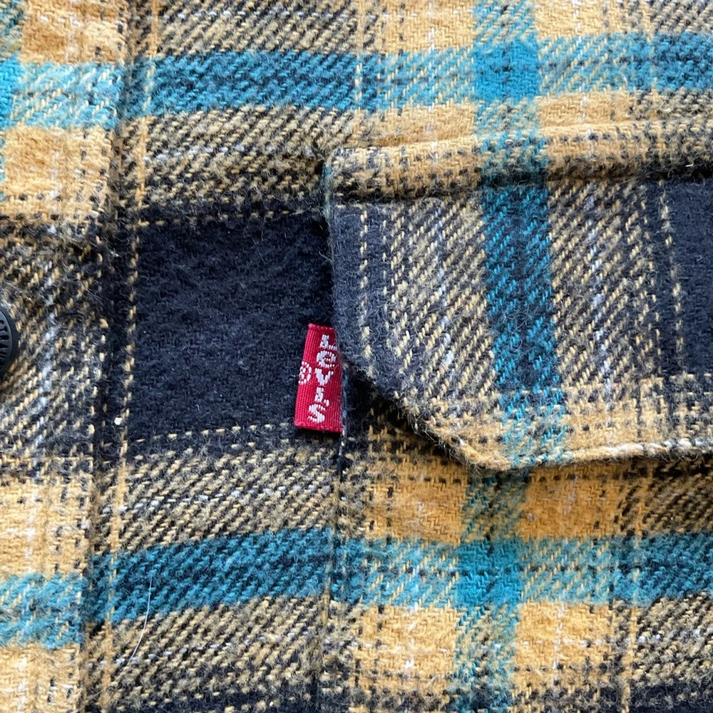 Levi’s Relaxed Fit Flannel Shirt Men’s LARGE Yellow Black Turquoise Plaid 19587